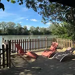 Domek alpejski Cabanon Au Bord Du Petit Rhone *