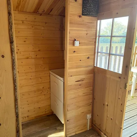 Cabanon Au Bord Du Petit Rhone Sylvéréal