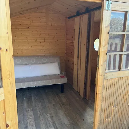 בקתה Cabanon Au Bord Du Petit Rhone