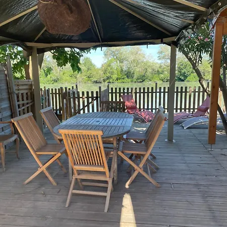 Cabanon Au Bord Du Petit Rhone Chalet
