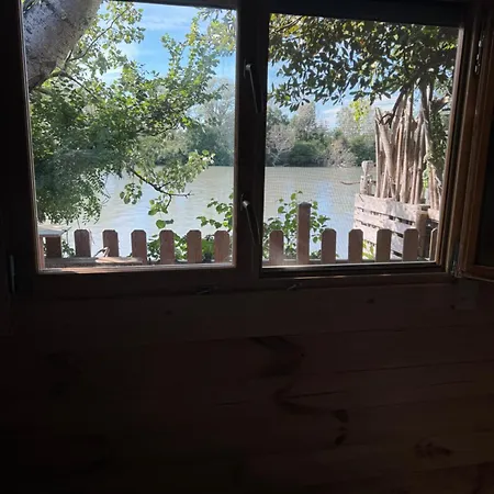 Cabanon Au Bord Du Petit Rhone * Sylvéréal