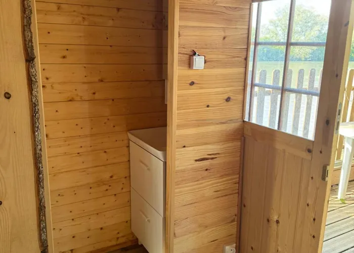 Cabanon Au Bord Du Petit Rhone Sylvéréal